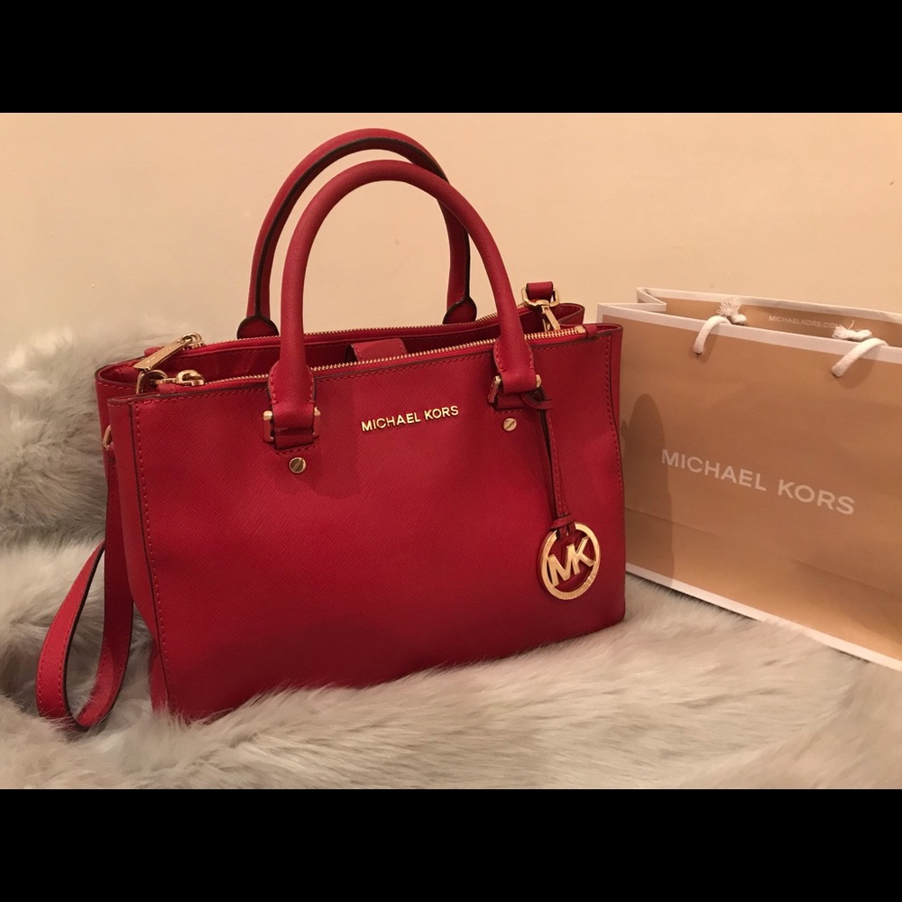 Michael Kors Sutton Medium Satchel Bag - Picture 2 of 8